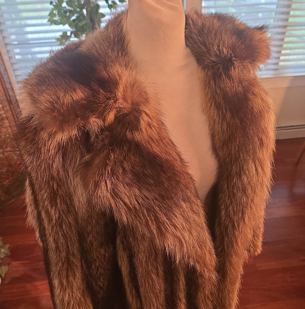 VTG 80s Genuine Hooded Racoon Fur Full Length Maxi Coat Mob Wife Glam Festival S - Picture 4 of 9